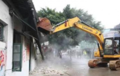 建渣清运 房屋拆除提供混凝土施工、阁楼搭建、房屋加固等房屋改