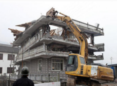 房屋翻新 房屋拆除 建渣清运提供建渣清运、钢结构工程、厨卫改