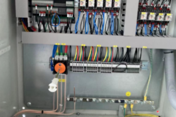 专业消防工程、布线 电工上门维修、家具维修、墙面修补、灯具安 专业消防工程、布线 电工上门维修、家具维修、墙面修补、灯具安